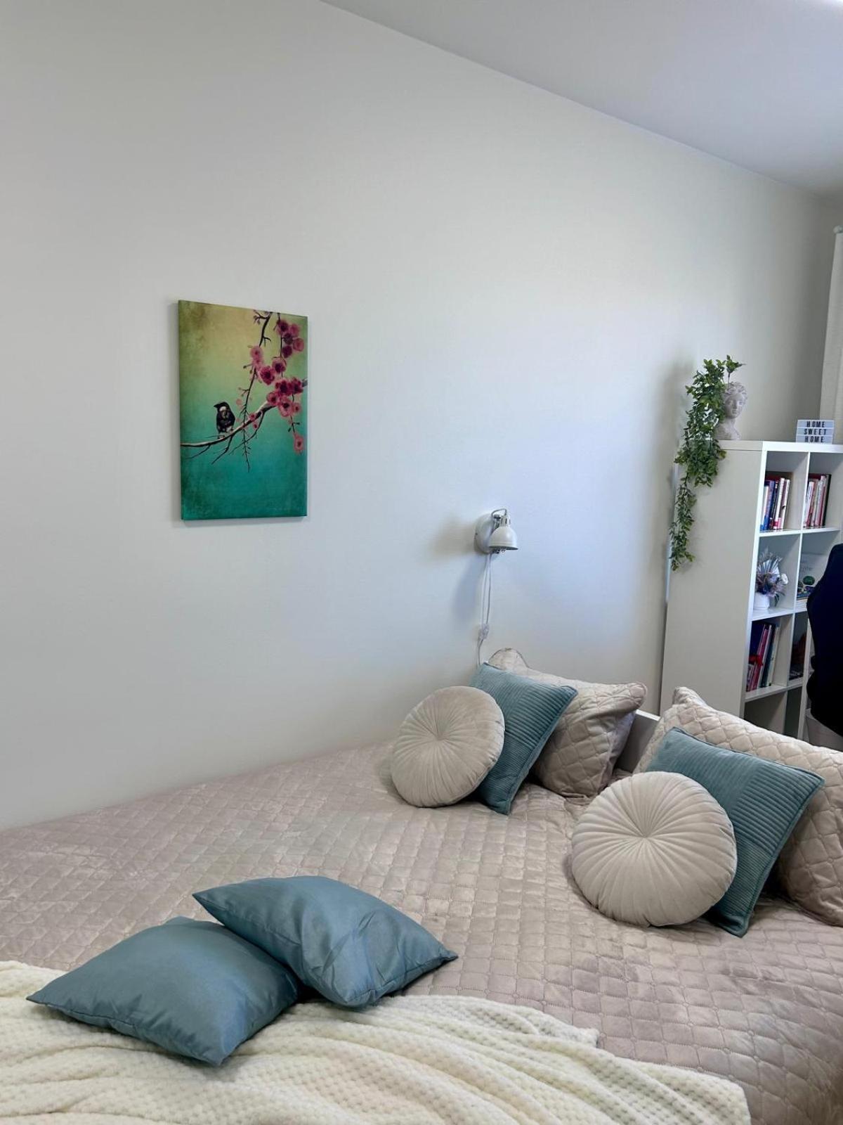 Stella'S Apartment - City Center - Free Secure Parking - Big Sun Terrace - Air Conditioning - Wifi - Tram To The Tallinn Bus Station And Old Town Dış mekan fotoğraf