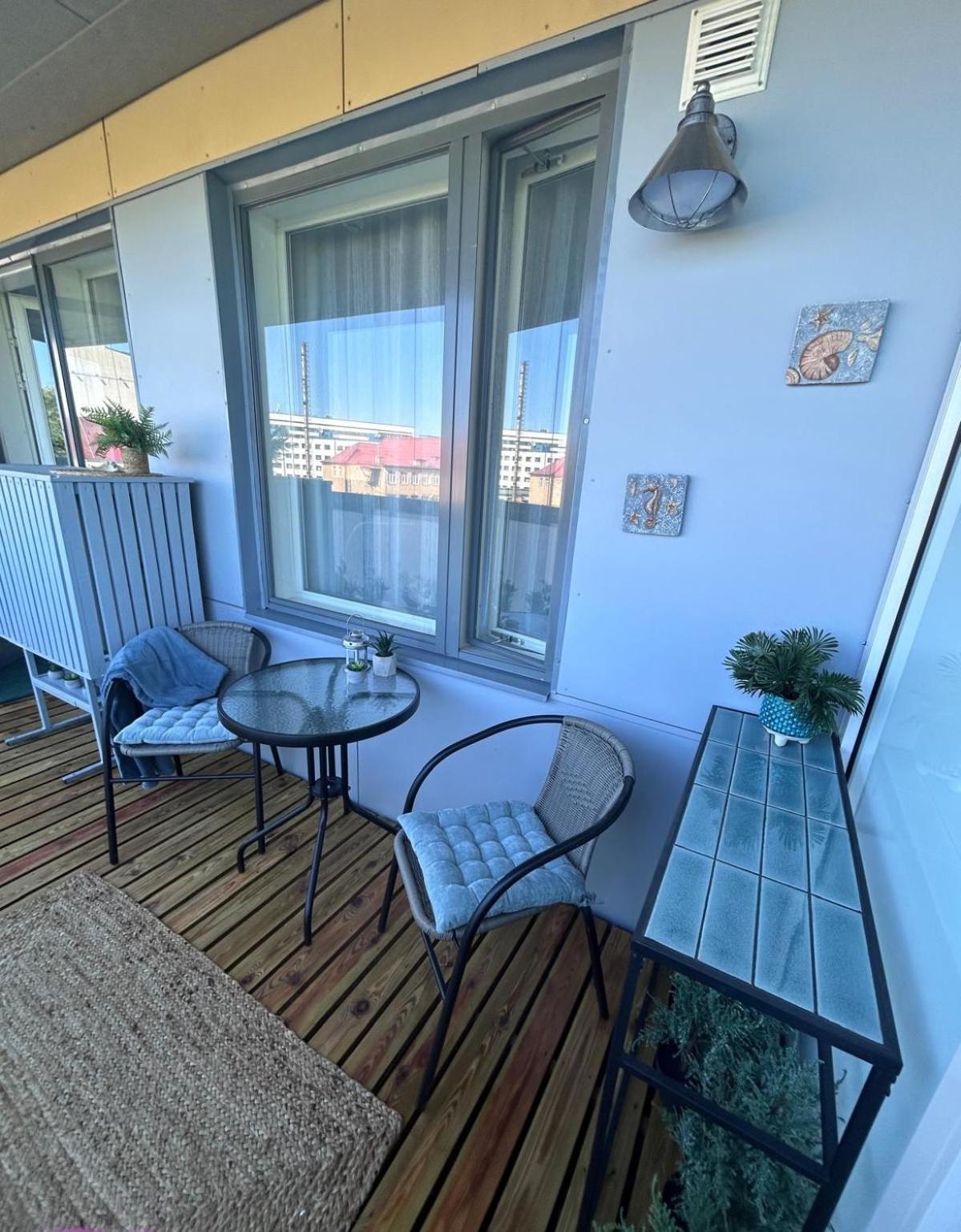 Stella'S Apartment - City Center - Free Secure Parking - Big Sun Terrace - Air Conditioning - Wifi - Tram To The Tallinn Bus Station And Old Town Dış mekan fotoğraf